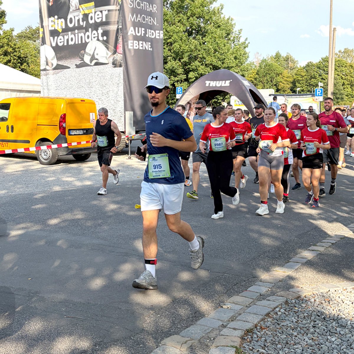 Firmenlauf Neumarkt Start FISCHER