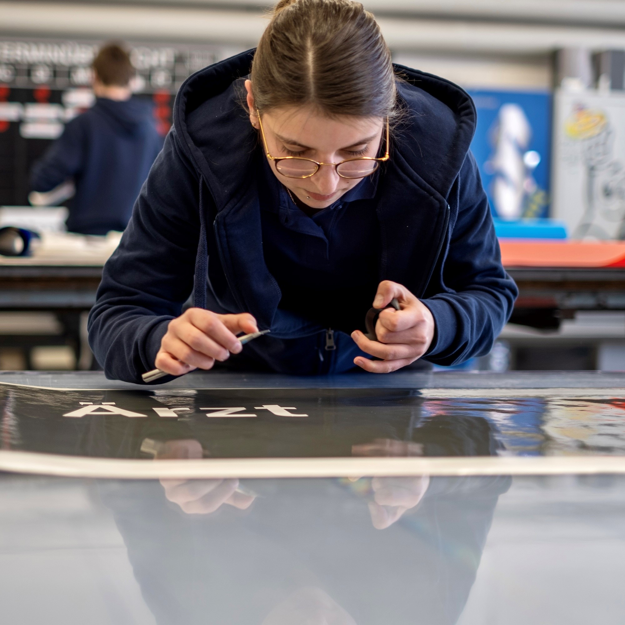 signs and illuminated advertising maker