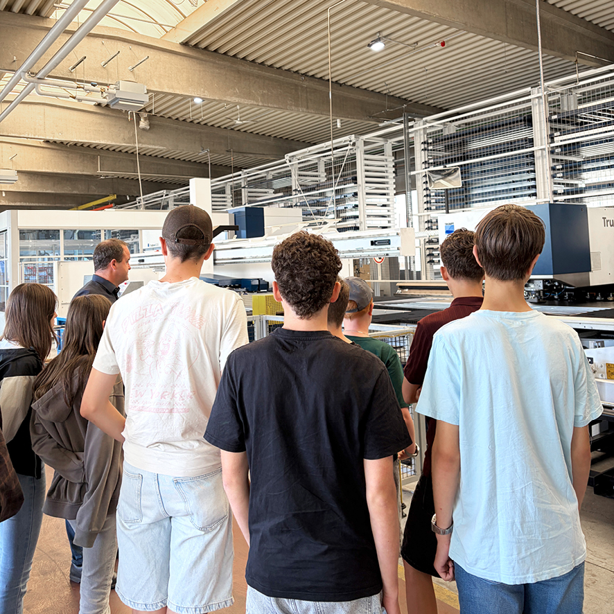 Rundgang durch die Produktion in Mühlhausen